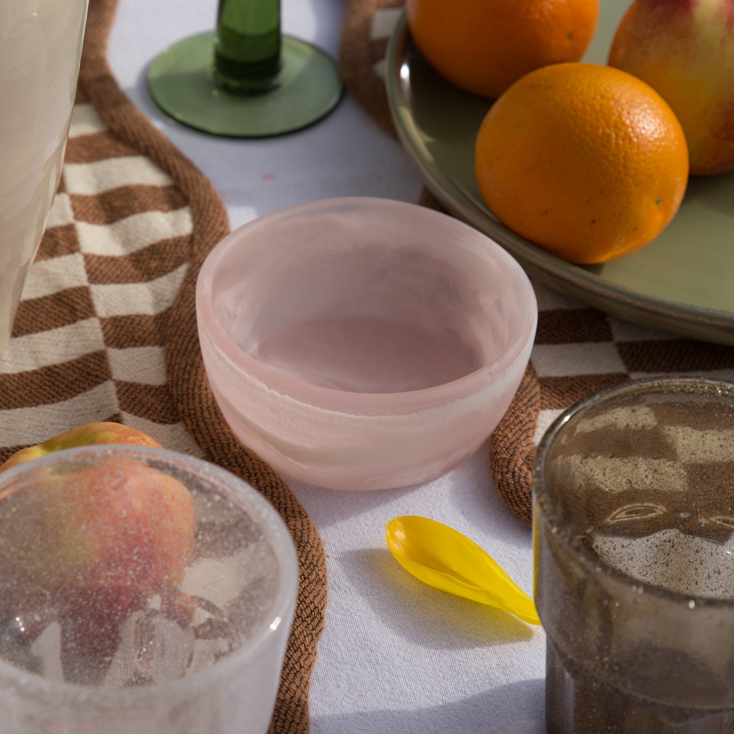 HKLIVING Patio Bowl in White, Yellow or Pink