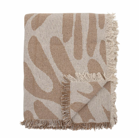 Bloomingville recycled cotton throw, display of product