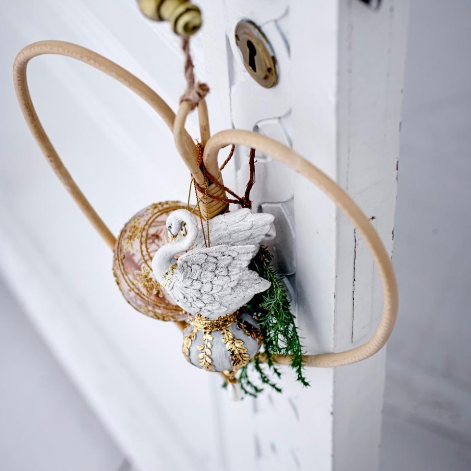 gold-glass-christmas-ornament
