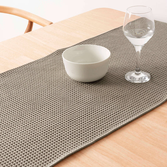 SG Hogar Waffle Table Runner in Walnut Brown