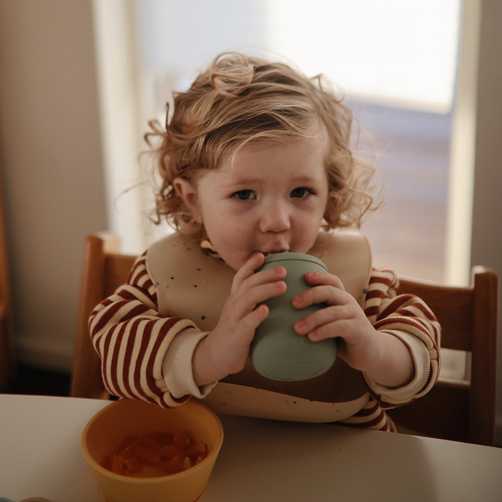 Mushie Silicone Sippy Cup in Lilac