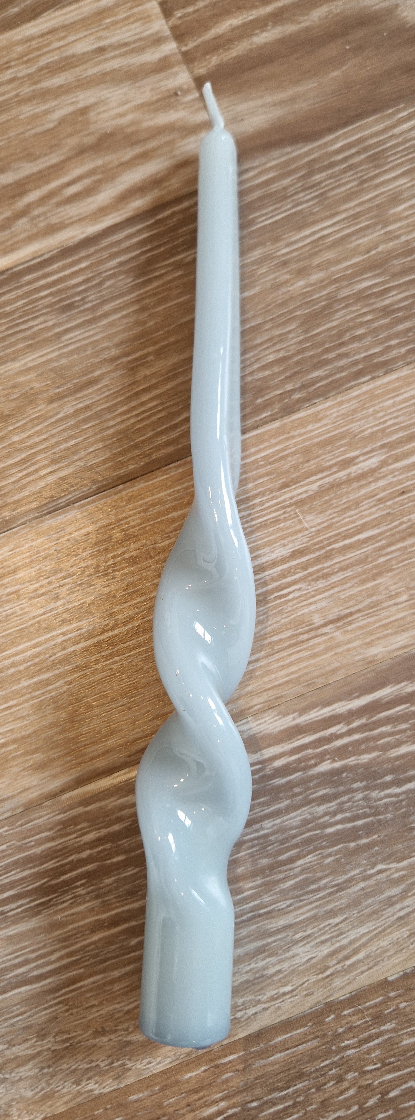 Maegen - Twists Soy Wax Candle - Cornflower Blue or Leaf Green