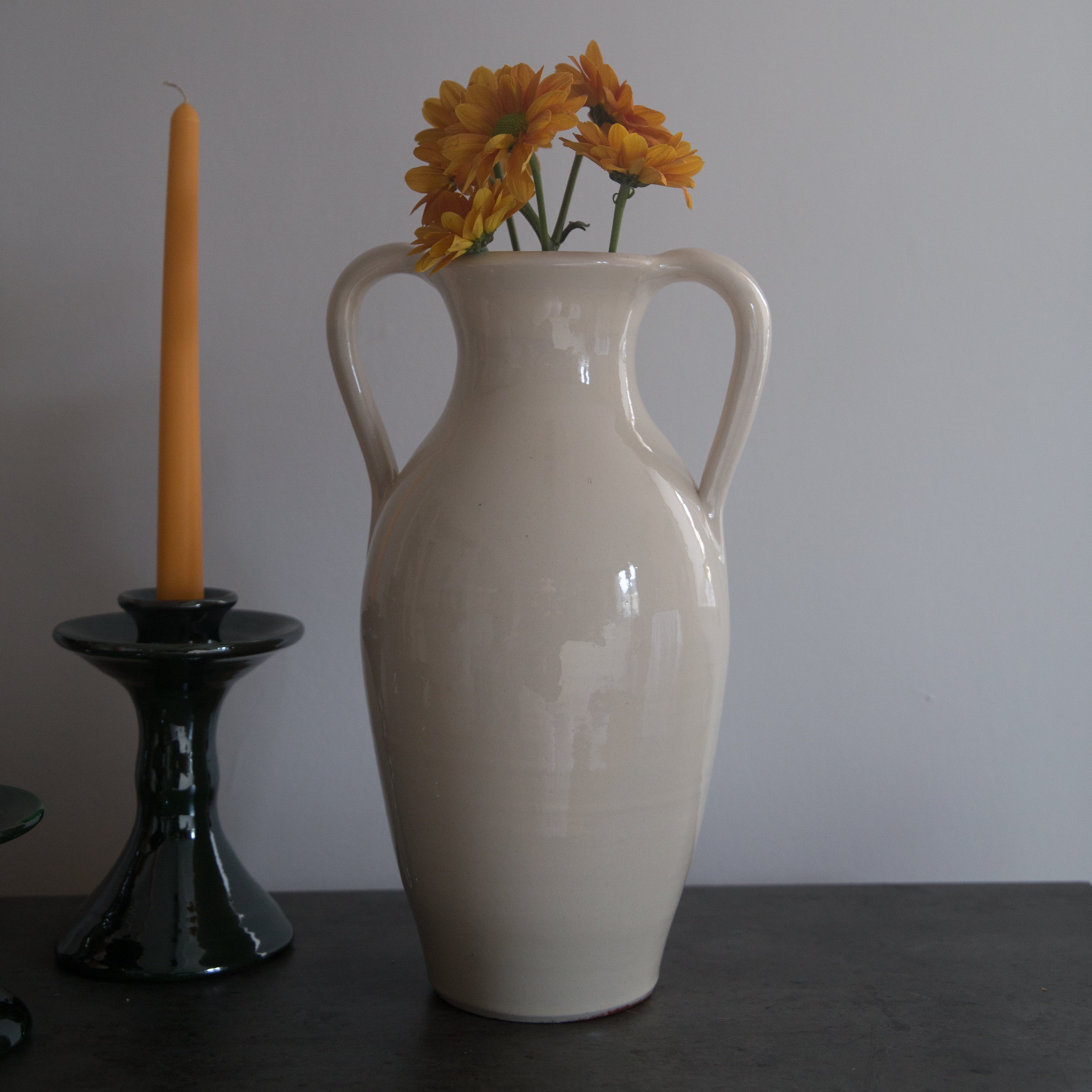 Roca Caus Classic Amphora Vase in Cream (Large)
