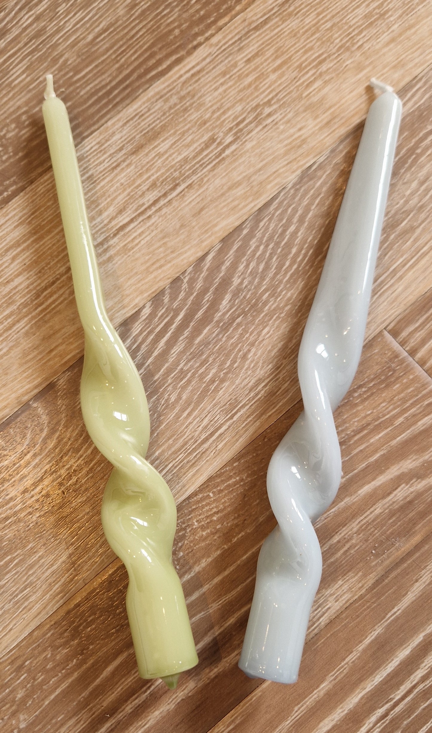 Maegen - Twists Soy Wax Candle - Cornflower Blue or Leaf Green