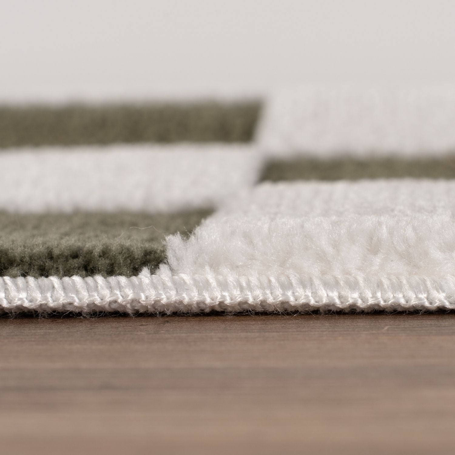 The Rugs Loft Checkerboard Green Rug