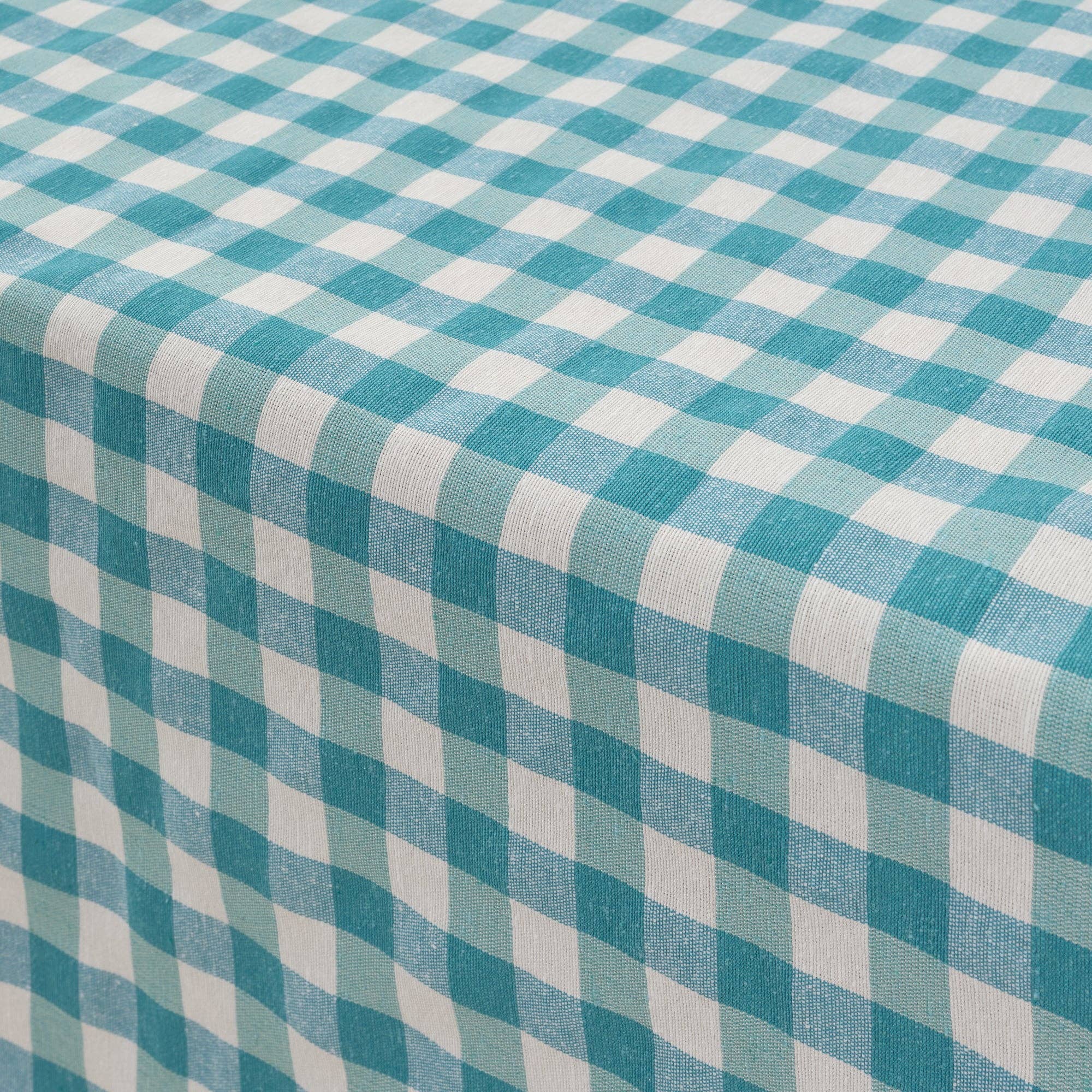 SG Hogar Light Blue Gingham Tablecloth in Various Sizes
