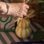 Que Rico Vase Esperanza in Yellow or Green